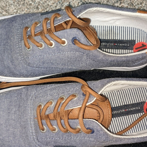 Tommy Hilfiger Men sneakers. Size 10. - Picture 7 of 10